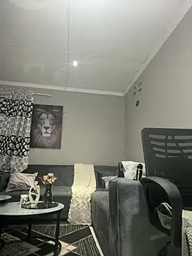 Snapshot of Bootyfulbarbiie chatting on January 17, 2025, 8:55 pm Bootyfulbarbiie online show from January 17, 2025, 8:55 pm