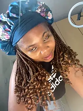 Snapshot of Bootyfulbarbiie chatting on March 8, 2025, 8:22 am Bootyfulbarbiie online show from March 8, 2025, 8:22 am