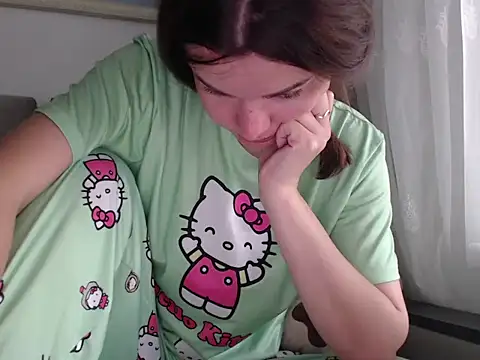 Snapshot of _JustmeHere_ chatting on October 30, 2025, 8:49 am JustmeHere online show from October 30, 2025, 8:49 am