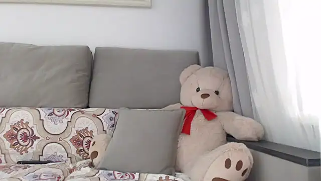 Snapshot of _JustmeHere_ chatting on November 2, 2025, 9:11 am JustmeHere online show from November 2, 2025, 9:11 am