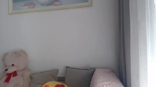  JustmeHere  online show from December 17, 2025, 10:54 am