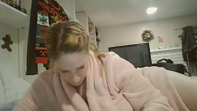 MsLG12301 online show from February 18, 2025, 1:54 am