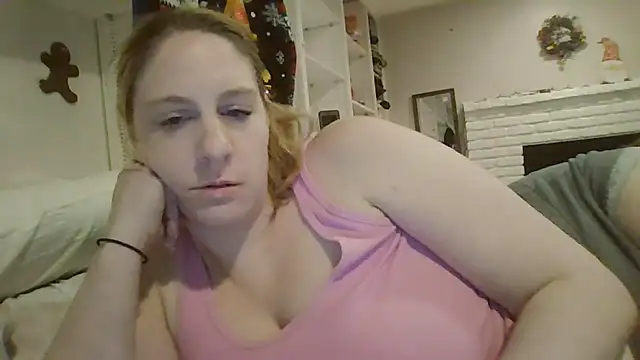 MsLG12301 online show from February 21, 2025, 12:49 am