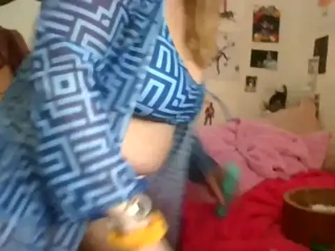 MsLG12301 online show from April 13, 2026, 10:15 pm