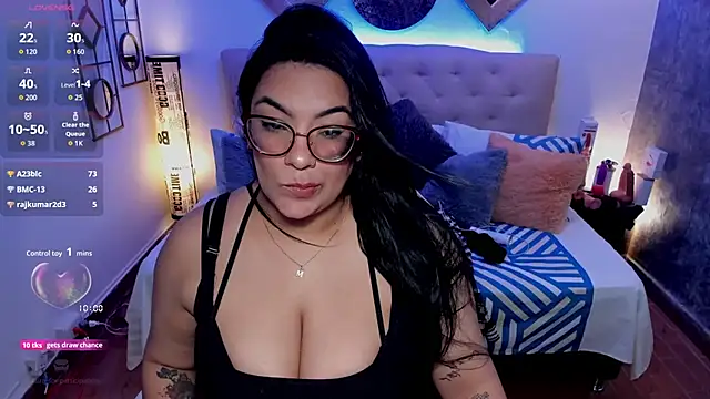 Snapshot of Daring__natasha_ chatting on September 12, 2025, 3:39 am Daring natasha online show from September 12, 2025, 3:39 am