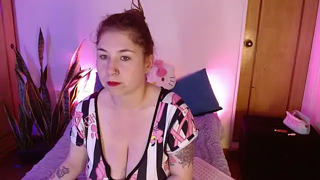 Snapshot of kittycatw chatting on September 10, 2025, 8:47 am kittycatw online show from September 10, 2025, 8:47 am