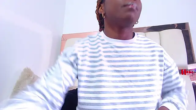 Snapshot of ItsVenuss chatting on January 13, 2026, 6:02 pm ItsVenuss online show from January 13, 2026, 6:02 pm