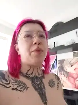 divine eve online show from March 20, 2025, 12:22 pm