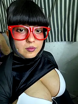 Snapshot of Derry_Cooper chatting on January 7, 2026, 1:41 am Derry Cooper online show from January 7, 2026, 1:41 am