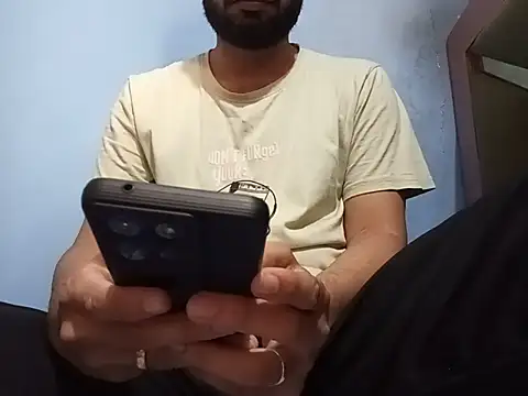 cuckhair online show from August 4, 2026, 5:43 am