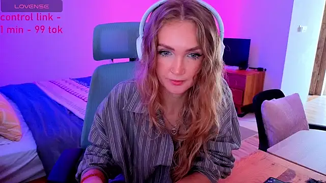 PrincessVS online show from October 19, 2025, 5:19 am