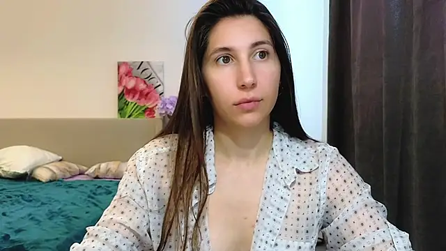 marrycolins online show from June 25, 2026, 2:44 am