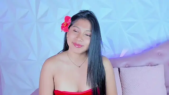 Snapshot of LinnaGardenia chatting on December 6, 2024, 1:44 pm LinnaGardenia online show from December 6, 2024, 1:44 pm