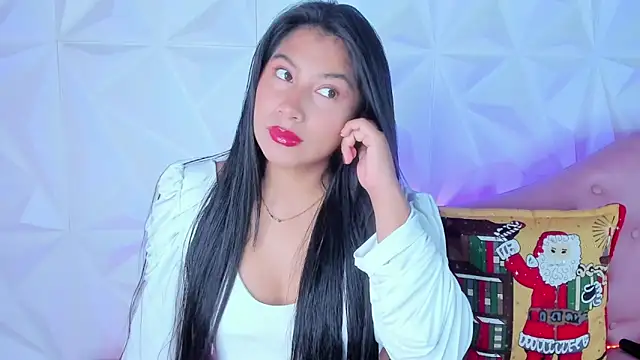 Snapshot of LinnaGardenia chatting on December 18, 2024, 2:06 pm LinnaGardenia online show from December 18, 2024, 2:06 pm