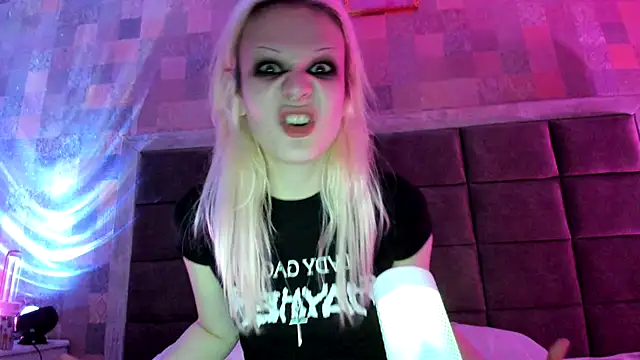 Snapshot of sashakiss99 chatting on October 27, 2025, 1:53 am sashakiss99 online show from October 27, 2025, 1:53 am