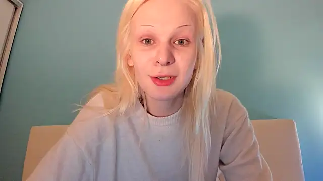 Snapshot of sashakiss99 chatting on December 16, 2025, 9:31 pm sashakiss99 online show from December 16, 2025, 9:31 pm