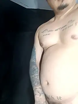 Snapshot of DickMasterfindom chatting on January 10, 2026, 8:10 pm DickMasterfindom online show from January 10, 2026, 8:10 pm