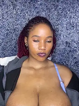 Snapshot of chocogirl01 chatting on September 12, 2025, 8:36 am chocogirl01 online show from September 12, 2025, 8:36 am