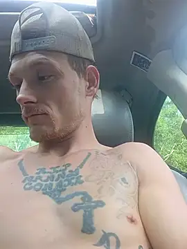 Snapshot of selfmadestud chatting on July 10, 2026, 1:25 pm selfmadestud online show from July 10, 2026, 1:25 pm