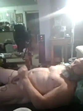 iambradz online show from November 5, 2025, 1:33 pm