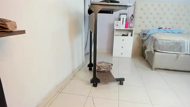 nami sam01 online show from February 4, 2025, 12:55 pm