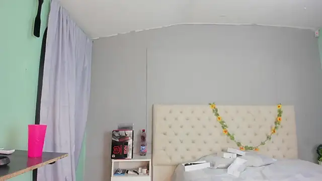 nami sam01 online show from February 14, 2025, 12:57 pm