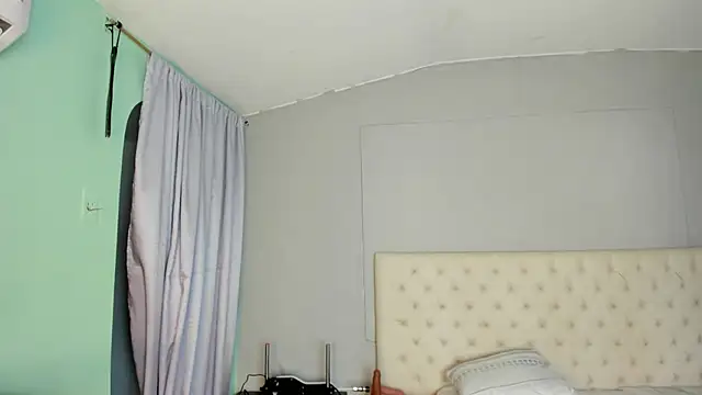 nami sam01 online show from October 8, 2025, 12:58 pm