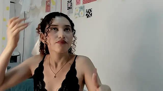 Snapshot of gabriela_duarte1 chatting on March 16, 2025, 3:47 am gabriela duarte1 online show from March 16, 2025, 3:47 am