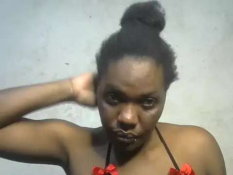 Snapshot of Bitty_baby chatting on February 19, 2026, 12:28 am Bitty baby online show from February 19, 2026, 12:28 am