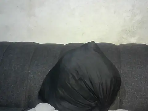 Snapshot of Bitty_baby chatting on February 26, 2026, 4:22 am Bitty baby online show from February 26, 2026, 4:22 am