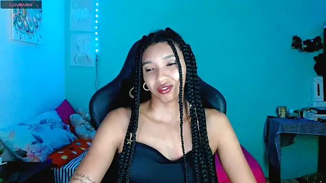 Snapshot of sensitive_brunette chatting on April 7, 2026, 12:33 am sensitive brunette online show from April 7, 2026, 12:33 am