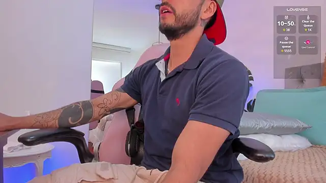 Snapshot of Tom_cooper_ chatting on December 19, 2025, 1:07 pm Tom cooper online show from December 19, 2025, 1:07 pm