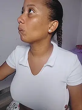 Snapshot of zandra_kiman chatting on January 16, 2026, 8:35 pm zandra kiman online show from January 16, 2026, 8:35 pm