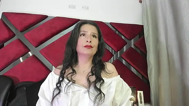 Kendra-Foxxy online show from April 18, 2026, 12:14 am