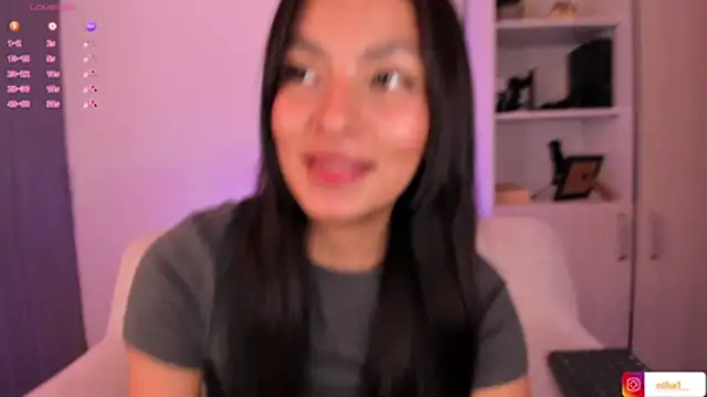 Snapshot of barbie_brunette3 chatting on October 15, 2025, 4:34 am barbie brunette3 online show from October 15, 2025, 4:34 am