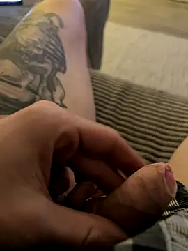 Snapshot of DerWixxer_3 chatting on December 15, 2025, 11:31 pm DerWixxer 3 online show from December 15, 2025, 11:31 pm