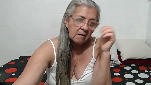 candy mature  online show from December 16, 2025, 11:21 pm