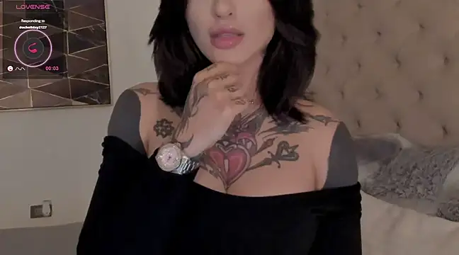 vangie  online show from January 8, 2025, 2:46 am