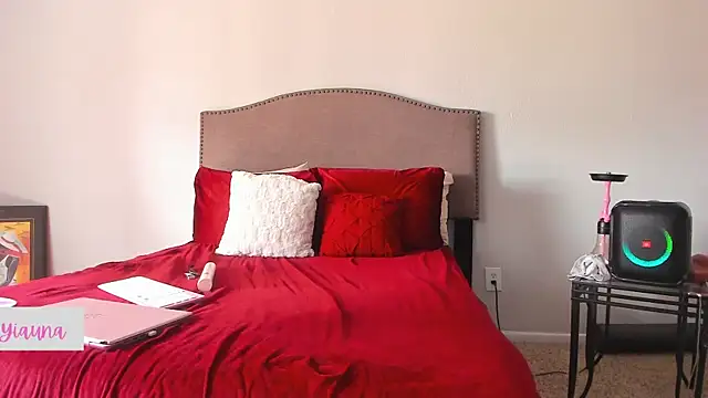 Snapshot of yiauana chatting on November 19, 2025, 5:02 pm yiauana online show from November 19, 2025, 5:02 pm