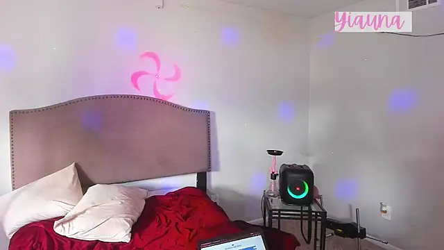 Snapshot of yiauana chatting on November 21, 2025, 4:16 pm yiauana online show from November 21, 2025, 4:16 pm