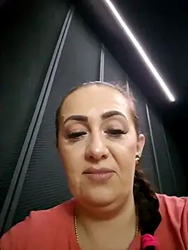 Snapshot of AvaLloyd chatting on February 20, 2025, 3:34 am AvaLloyd online show from February 20, 2025, 3:34 am