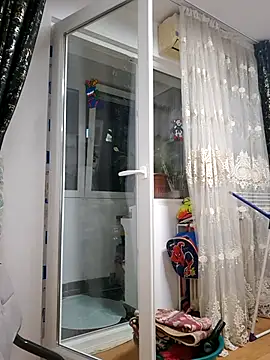 Snapshot of AvaLloyd chatting on March 15, 2025, 7:05 pm AvaLloyd online show from March 15, 2025, 7:05 pm