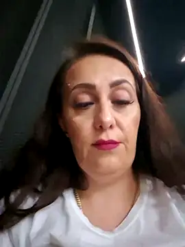 Snapshot of AvaLloyd chatting on March 17, 2025, 6:51 am AvaLloyd online show from March 17, 2025, 6:51 am