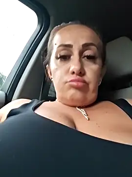 Snapshot of AvaLloyd chatting on September 29, 2025, 2:44 pm AvaLloyd online show from September 29, 2025, 2:44 pm