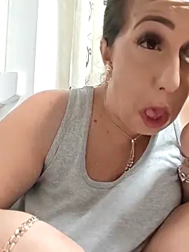 Snapshot of AvaLloyd chatting on October 14, 2025, 2:23 am AvaLloyd online show from October 14, 2025, 2:23 am