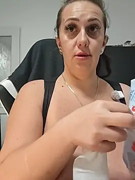 Snapshot of AvaLloyd chatting on November 19, 2025, 2:55 am AvaLloyd online show from November 19, 2025, 2:55 am