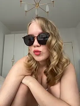 Little Forest ELF online show from November 20, 2025, 10:15 am