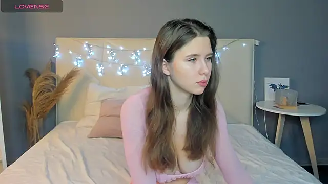 Ameliia castro online show from December 13, 2024, 3:05 am