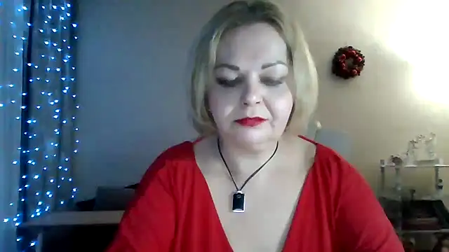 SofiyaPetrova online show from March 12, 2026, 9:43 pm