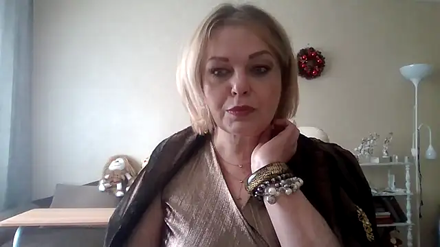 SofiyaPetrova online show from April 7, 2026, 11:10 am